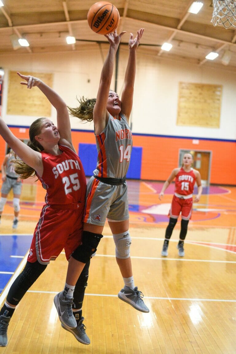 South Pontotoc girls get come from behind win over North Pontotoc ...