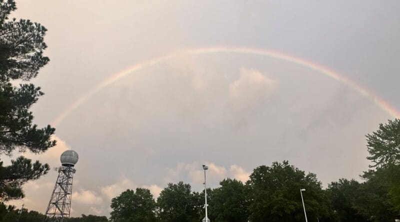 Memphis Weather Service Shares Colorful Message Amid Hot Weather Photos from US National Weather Service Memphis Tennessee's post